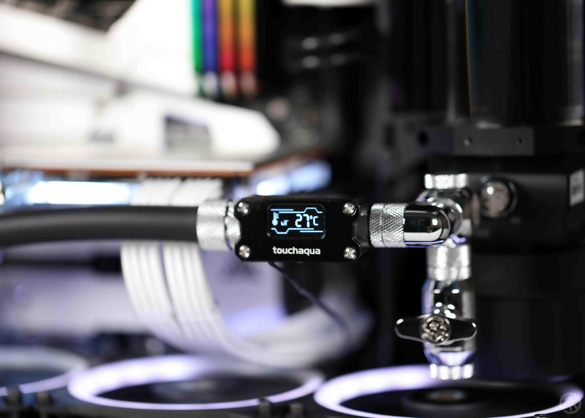 Antec_P120_Crystal_Watermark_01