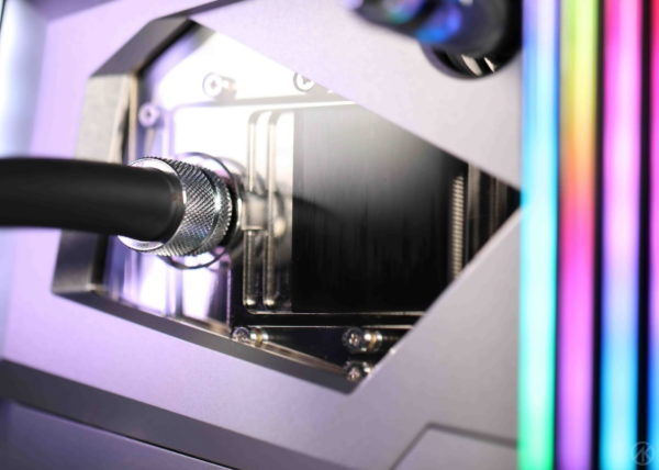 Antec_P120_Crystal_Watermark_03