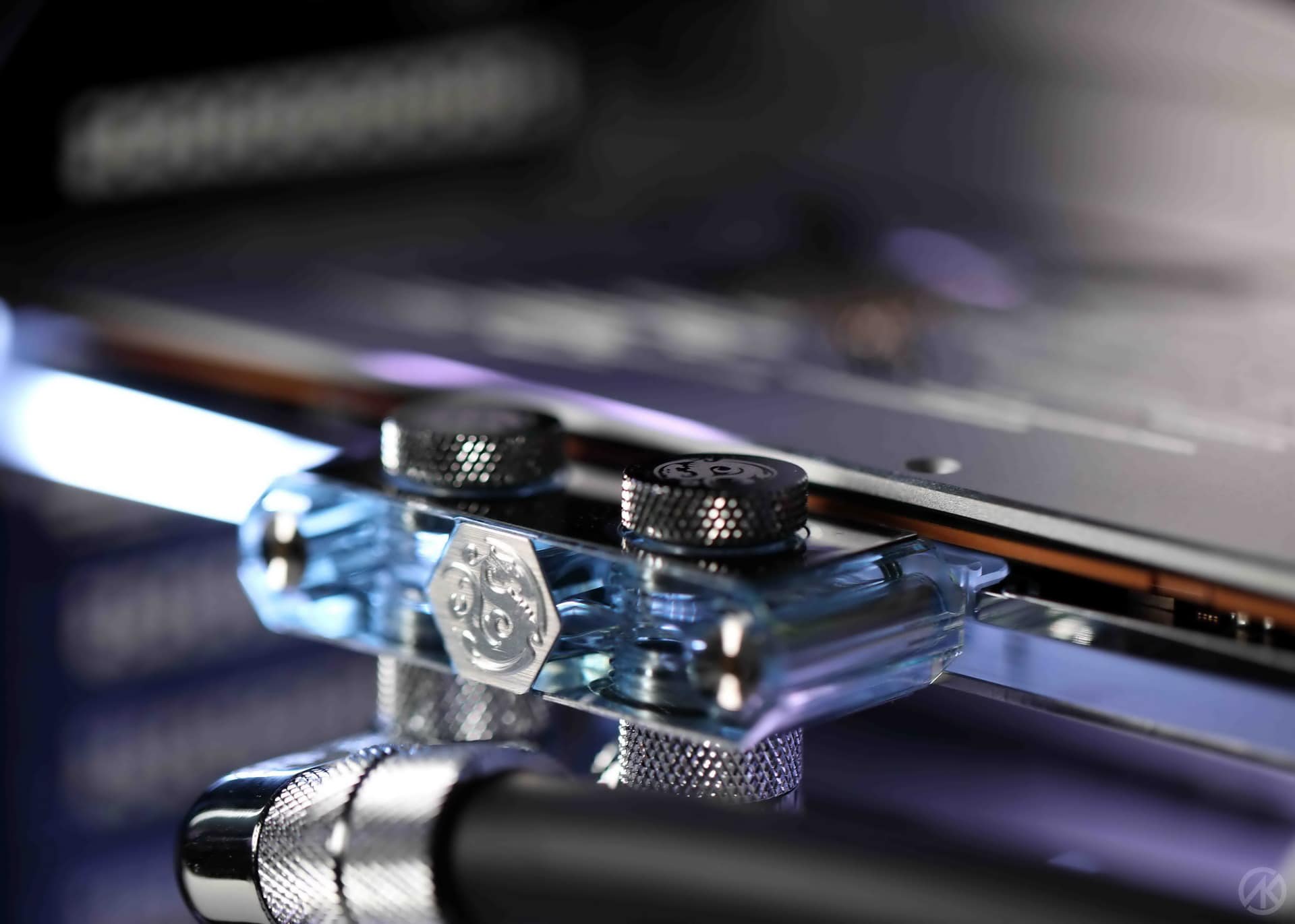 Antec_P120_Crystal_Watermark_05