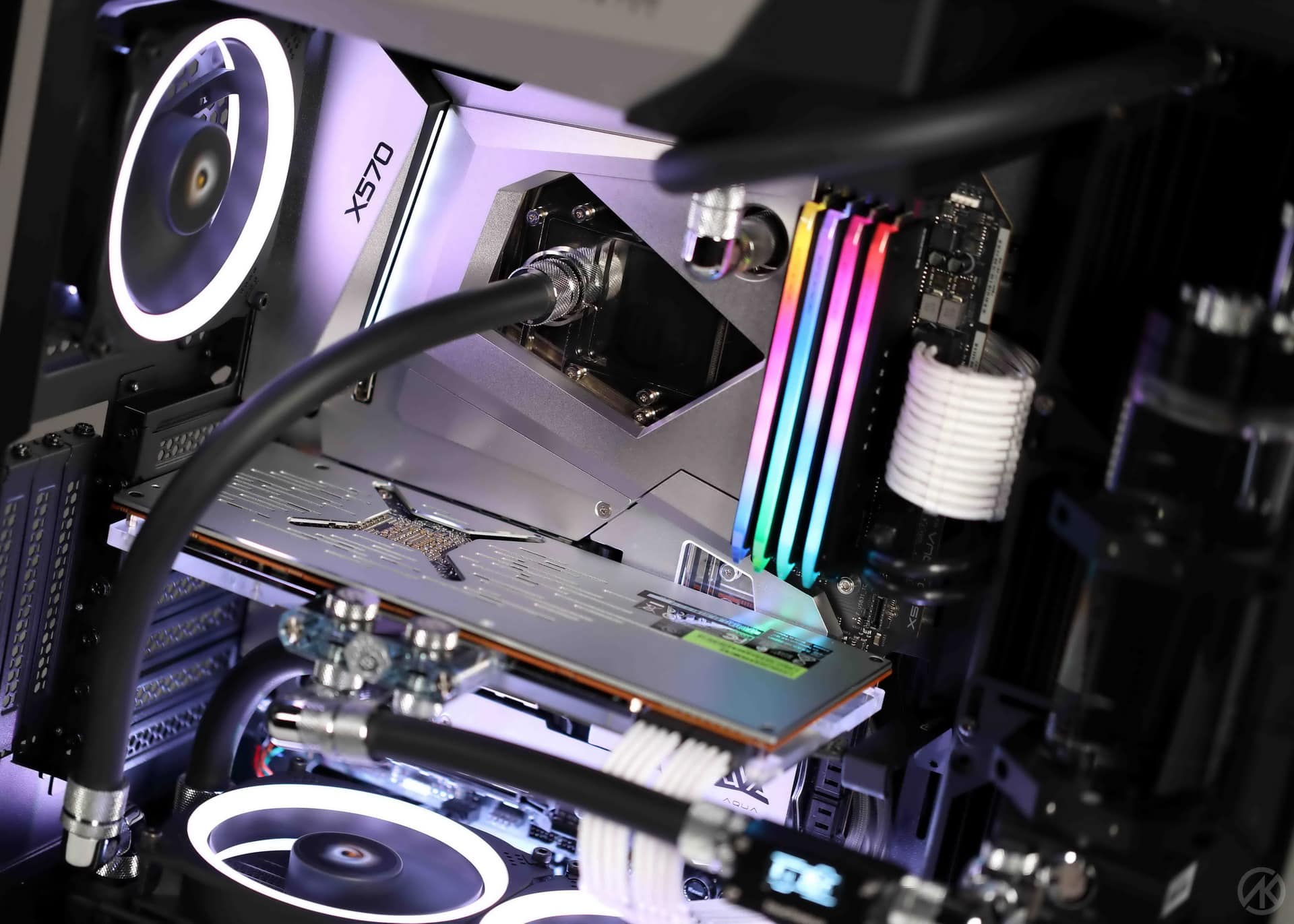 Antec_P120_Crystal_Watermark_09