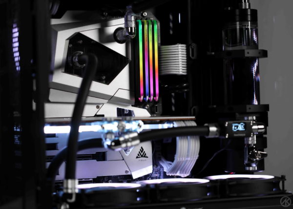 Antec_P120_Crystal_Watermark_10