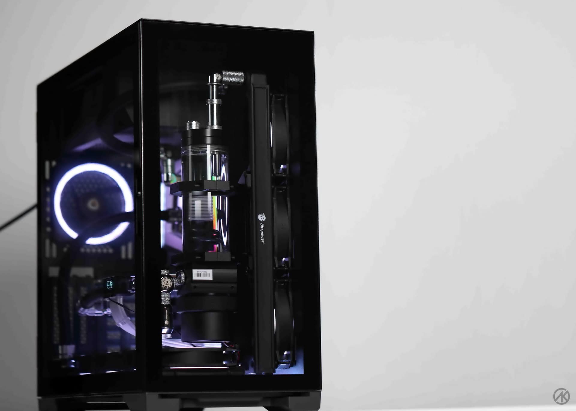 Antec_P120_Crystal_Watermark_12